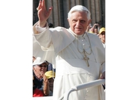 Papa Benedikt počasni član Bajerna