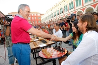 Severina odigrala partiju šaha sa Garijem Kasaparovim 