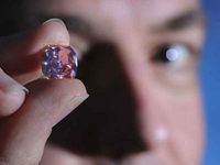 Кинез прогутао дијамант вриједан око 14.000 долара