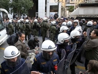 Sukob policije i demonstranta u Atini