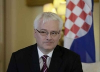 Josipović: Imaju li tužbe smisla?