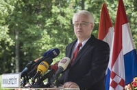 Josipović u oktobru u Beogradu