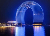 Kineski mega-hotel u obliku džinovske krofne FOTO