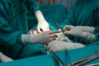 Hirurg urezao inicijale u jetri pacijenta