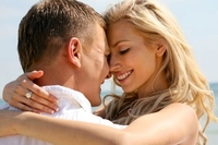 Шта наведе мушкарца да се заљуби у одређену жену?