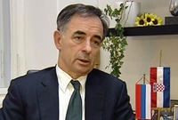 Pupovac: Srbi u Hrvatskoj između »čekića i nakovnja«