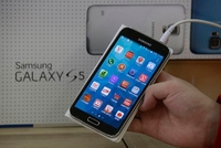 Самсунг Galaxy S5 је јако тежак за поправљање