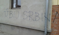 Ustaški grafiti osvanuli na crkvi u Vinkovcima