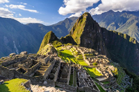 У Перуу откривен око 4.000 година стар зидни рељеф змије 