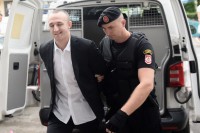 Nakon neuspjelog bijega Vidović legao i predao se policiji