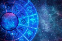 Брутално искрен хороскоп: Чиме знакови Зодијака одбијају људе од себе