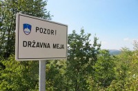 У Словенији ухапшен држављанин Србије који је превозио Сиријце и Иранце