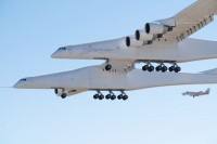 Највећи авион на свијету успјешно завршио први лет VIDEO