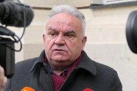 Думбовић: Постоји шанса да спријечимо намјере Загреба