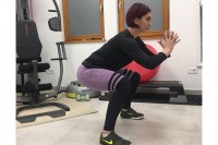    Trening  sa fitnes-instruktorkom Simonom Joksimović: Čučanj kod mišića nogu zauzima kraljevsko, prvo mjesto