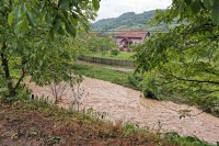 Bujica oštetila put ka manastiru Tavna