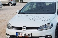 Čovjek kome su u Splitu išarali auto sa “Ubi Srbina”, nije Srbin