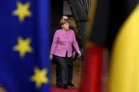 Merkel: Nadvili se tamni oblaci nad dijalogom Beograda i Prištine