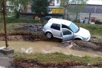 Nevrijeme pogodilo Teslić, velika šteta u naseljima Jelića Potok i Vitkovci