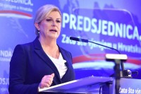 Nedopustivo da Kolinda Grabar-Kitarović brani novinarima da postavljaju pitanja