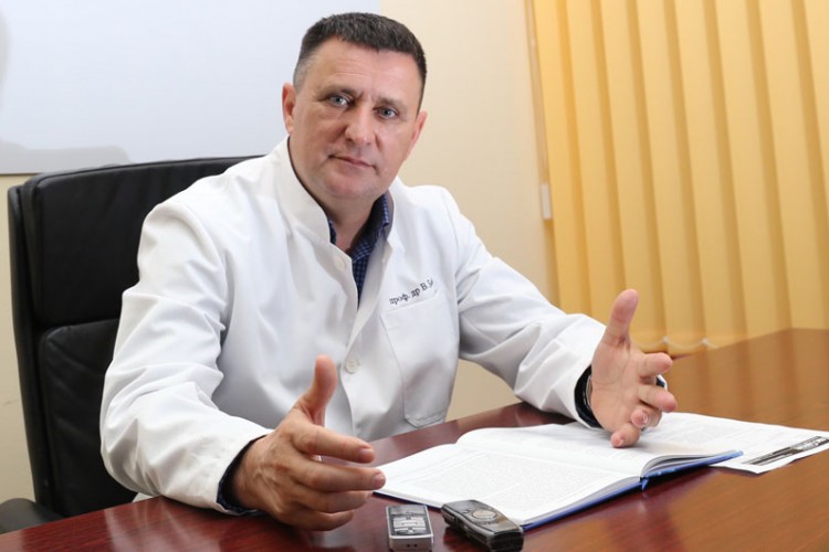 Vlado Đajić, specijalista neurologije i generalni direktor UKC RS:  Preventivnim pregledima spaseno hiljade života - Glas Srpske