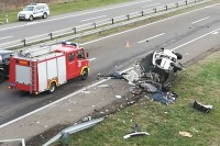 Teška nesreća na autoputu Beograd - Niš: Troje poginulo, osmoro povrijeđeno VIDEO