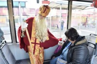 Sveti Nikola daruje putnike u autobusima "Autoprevoza"