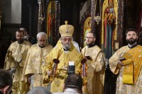 Episkop Jefrem služio ponoćnu liturgiju