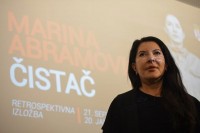 Gužve ispred MSU pred zatvaranje izložbe Marine Abramović