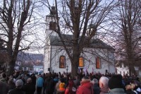 Molitva i litija u Bratuncu u znak podrške braći u Crnoj Gori