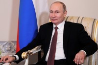 Путин грађанима и Вучићу честитао Дан државности