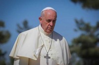 Папа одбио заређивање ожењених мушкараца
