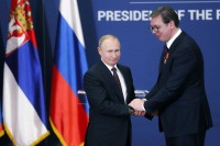 Vučić čestitao Putinu Dan branilaca otadžbine