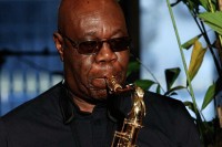 Umrla legenda afro-džeza Manu Dibango