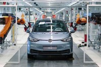 Фолксваген не одустаје: Електрични аутомобил ИД.3 лансира у августу