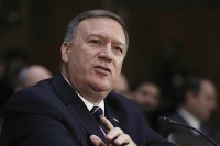 Pompeo zahvalio Vučiću za pomoć američkim državljnima