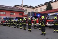 Banjalučki vatrogasci se aplauzom i upaljenim rotacijama zahvalili medicinarima VIDEO