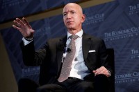 Korona izbacila sa "Forbsove" liste 226 milijardera, Bezos i dalje prvi