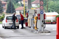 Banjalučani okupirali benzinske pumpe zbog niskih cijena goriva