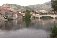 Trebinje: Punoljetstvo proslavila u karantinu