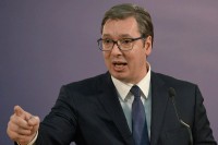 Vučić: Svi da najoštrije osude incident isred zgrade Skupštine