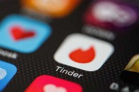 Korak dalje: Tinder uvodi opciju video poziva