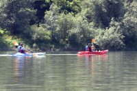 Sportisti “Kajak-kanu rafting Semberija” čiste smeće sa riječnih obala