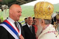 Davidović: Najveće nepočinstvo je rušiti svetinje