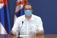 Imunolog Srđa Janković: Maske obavezne u prevozu, preporuka da se nose u zatvorenom