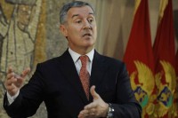 Đukanović optužio SPC da želi da upravlja državom