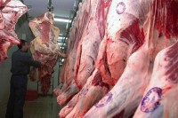 Неконтролисан увоз стопира продају домаћег меса