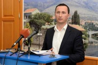 Ćurić: Poštovanje mjera - jedini način da se smanji broj oboljelih