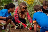 Меланија Трамп планира реновирање баште Бијеле куће