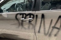 Split: Na autu beogradskih tablica antisrpski grafiti